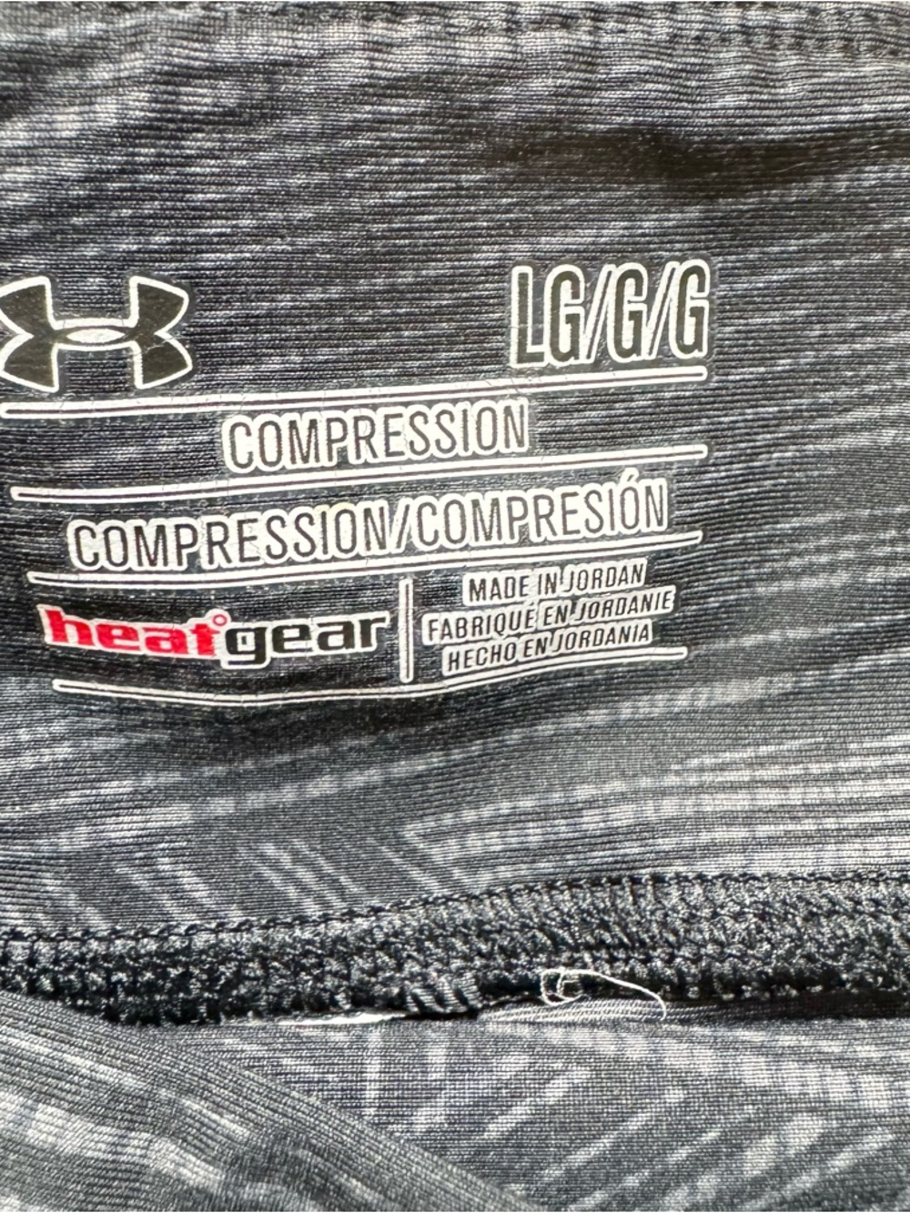 Under Armour HeatGear Capri Leggings Gray Geometric Athletic Athleisure - Picture 3 of 7
